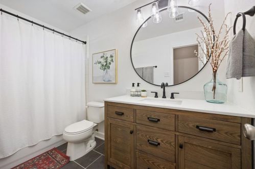 4246 Cyn Gln Cir, Austin TX 78732-2187 exterior