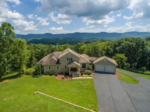 646 Hardbarger Rd, Lithia, VA 24066-5431