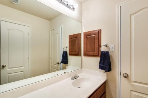 150 Abbott Dr, Austin TX 78737-4536 exterior