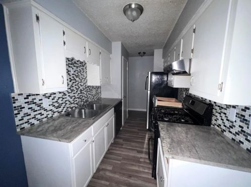 5011 Copperbend Blvd, Austin TX  78744-3759 exterior