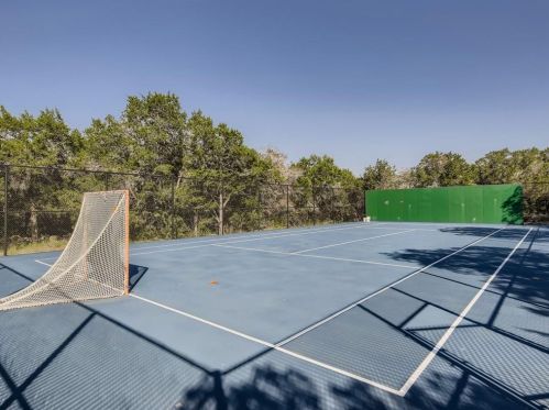 267 Commons Ford Rd, Austin TX  78733-2404 exterior