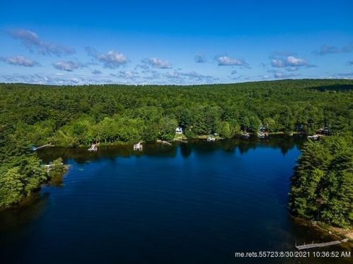 8 Worcester Dr, Frye Island, ME 04071-5502