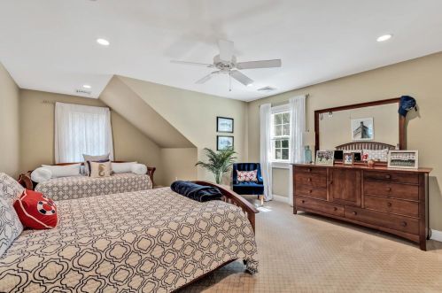 11 Teal Cir, Mashpee MA 02649-3676 exterior