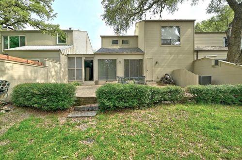 6303 5 Acre Wood St, Austin TX 78746-7125 exterior