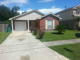 41 Jasmine Ln, Westwego, LA 70094-2268