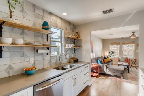 3115 14 St, Austin TX 78702-1618 exterior