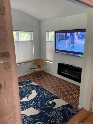 70 101st St, Miami FL  33138-2319 exterior