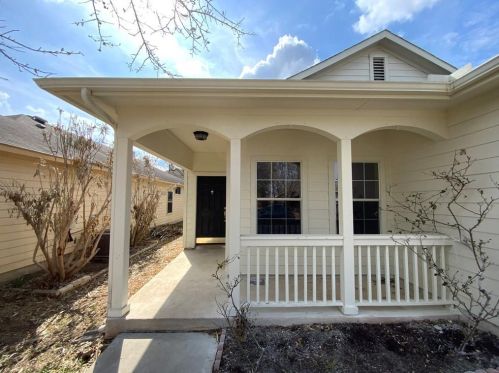 9208 Brents Elm Dr, Austin TX  78744-7946 exterior