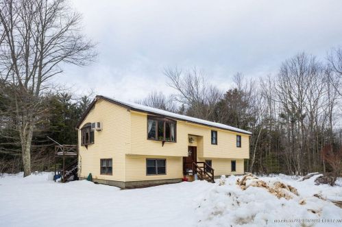 427 Pine Hill Rd, Berwick, ME 03901-2445