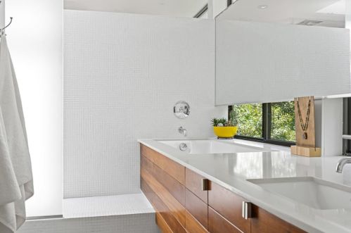 1101 Cyn Edge Dr, Austin TX 78733-2005 exterior