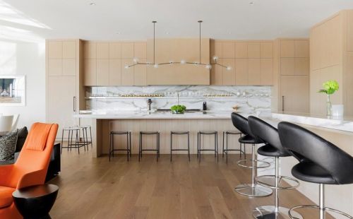 4402 Aqua Verde Dr, Austin TX 78746-1042 exterior