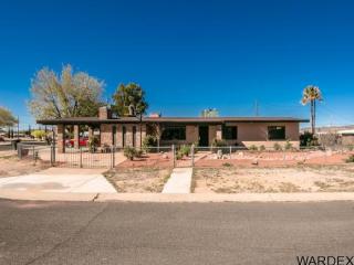 2727 Mullen Dr, Kingman, AZ 86401-4284