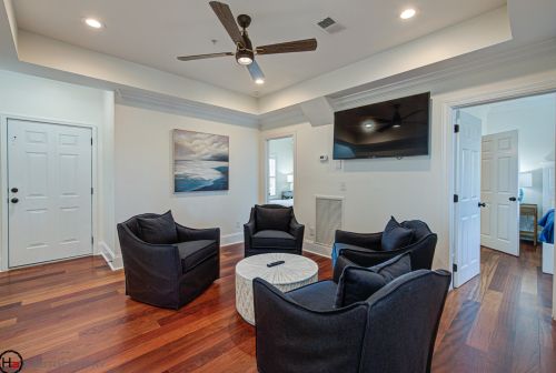 1000 Carolina Blvd, Isle Of Palms SC  29451-2242 exterior