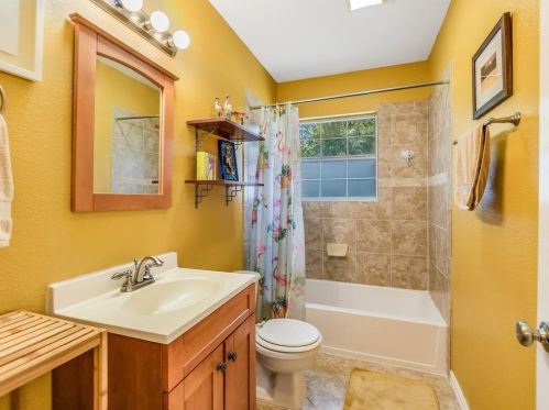 6207 Betty Cook Dr, Austin TX 78723-3313 exterior