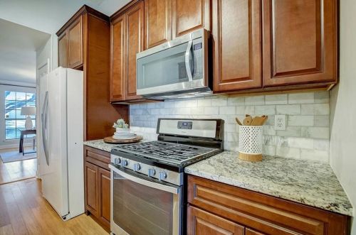 8100 Cahill Dr, Austin TX 78729-6437 exterior