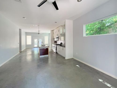 6901 Cherrydale Dr, Austin TX  78745-5343 exterior