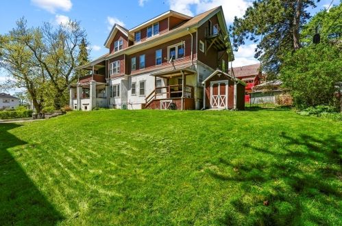 12 Woodford St, Worcester MA 01604-5423 exterior