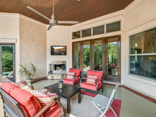 1501 Cyn Edge Dr, Austin TX 78733-2000 exterior