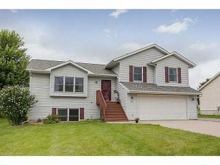 332 Oriole Ct, Tiffin, IA 52340-9340