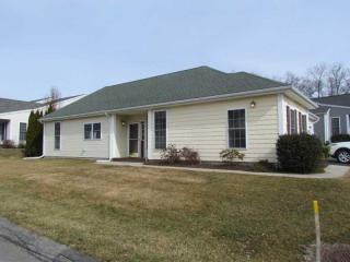 2 Cambridge Cir, Smithfield RI  02917-2565 exterior