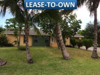 1973 49th Ter, Naples FL  34116-5739 exterior