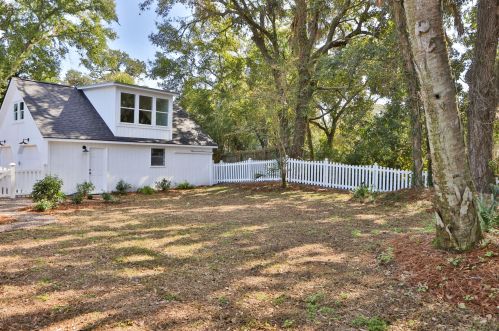 2906 Waterway Blvd, Isle Of Palms SC  29451-2425 exterior