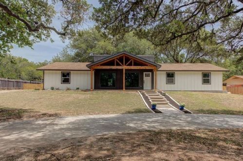 8803 El Rey Blvd, Austin TX  78737-1330 exterior