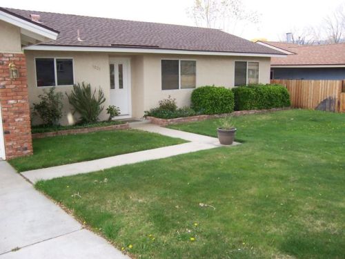 3023 Morningside Dr, Bishop, CA 93514-2929