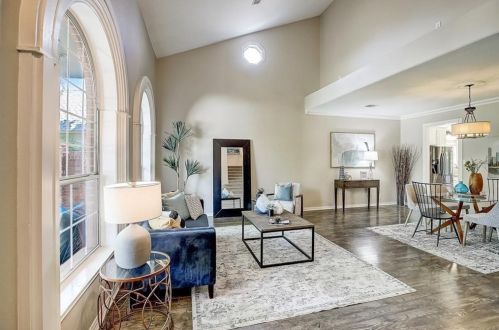 13243 Briar Holw Dr, Austin TX 78729-2855 exterior