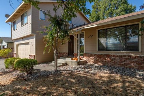 1480 Carrigan Ln, Ukiah, CA 95482-3357