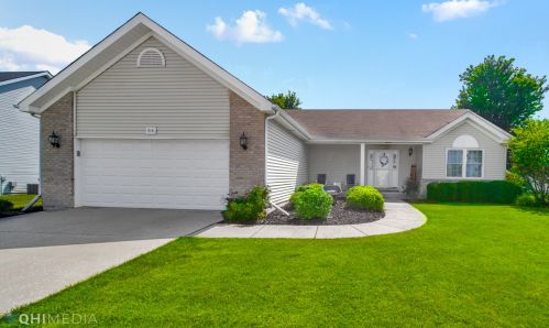 916 Brown Dr, Momence, IL 60954-2317