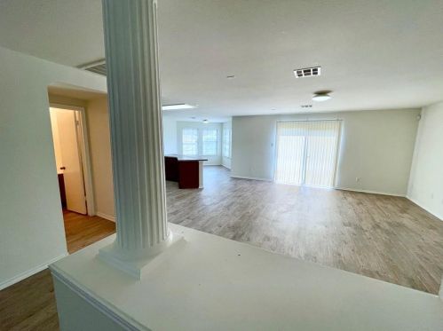 11112 Chatam Berry Ln, Austin TX  78748-3932 exterior