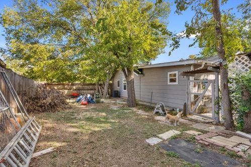 6908 Cherrydale Dr, Austin TX 78745-5344 exterior