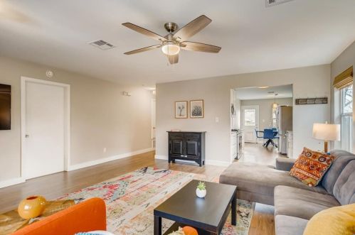 3115 14 St, Austin TX 78702-1618 exterior