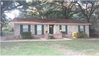 7070 Lee Cir, Irvington, AL 36544-3604