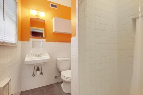 1403 Crestwood Rd, Austin TX 78722-1114 exterior