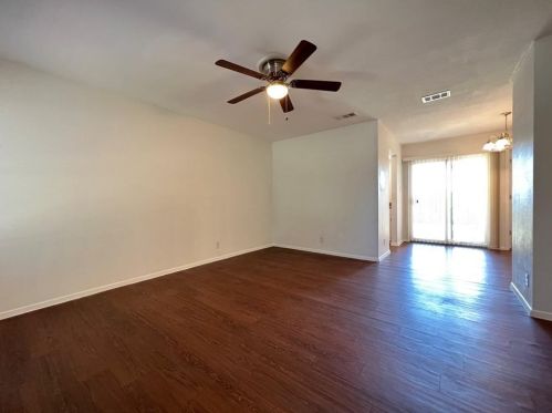 4807 Copperbend Blvd, Austin TX  78744-2920 exterior