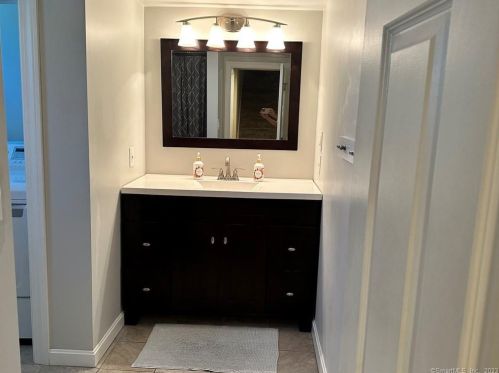 303 Hilton Dr, Wapping CT 06074-3418 exterior