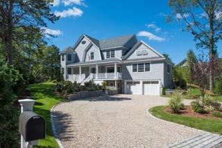 27 Prestwick Ln, Mashpee MA  02649-4619 exterior