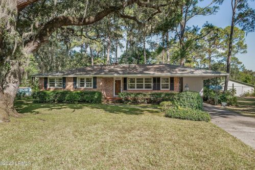 2607 Boyer St, Beaufort, SC 29902-6646