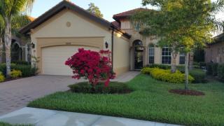 6484 Caldecott Dr, Naples FL  34113-3193 exterior