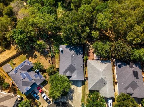 6928 Bay City Bnd, Austin TX 78725-2938 exterior