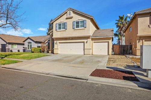 2613 Casey Ray Ct, Turlock CA  95382-8829 exterior