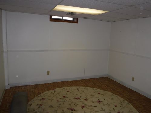 1436 Lee Cir, Manitowoc WI  54220-1522 exterior