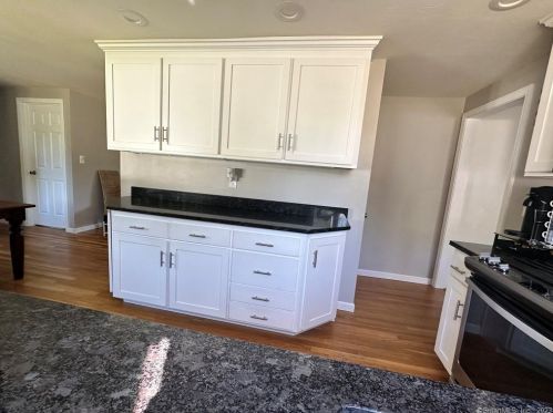 303 Hilton Dr, Wapping CT 06074-3418 exterior