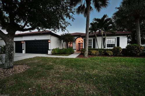 8478 Laurel Lakes Cv, Naples FL  34119-6791 exterior