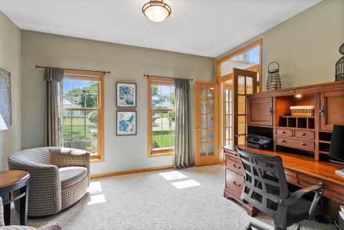 108 Long Mdw Dr, Chenequa WI 53029-2904 exterior