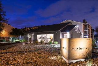 1071 Clayton Ln, Austin TX  78723-1063 exterior