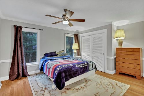 85 Blue Castle Dr, Mashpee MA 02649-3770 exterior