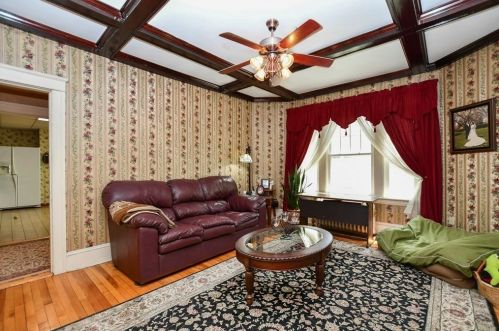 12 Woodford St, Worcester MA 01604-5423 exterior